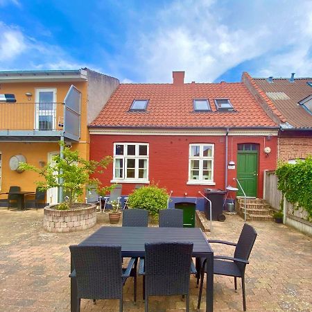 Oasen Bed and Breakfast Viborg Buitenkant foto