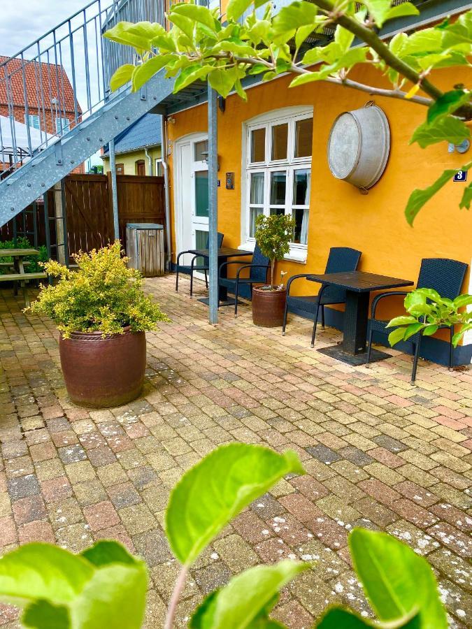 Oasen Bed and Breakfast Viborg Buitenkant foto