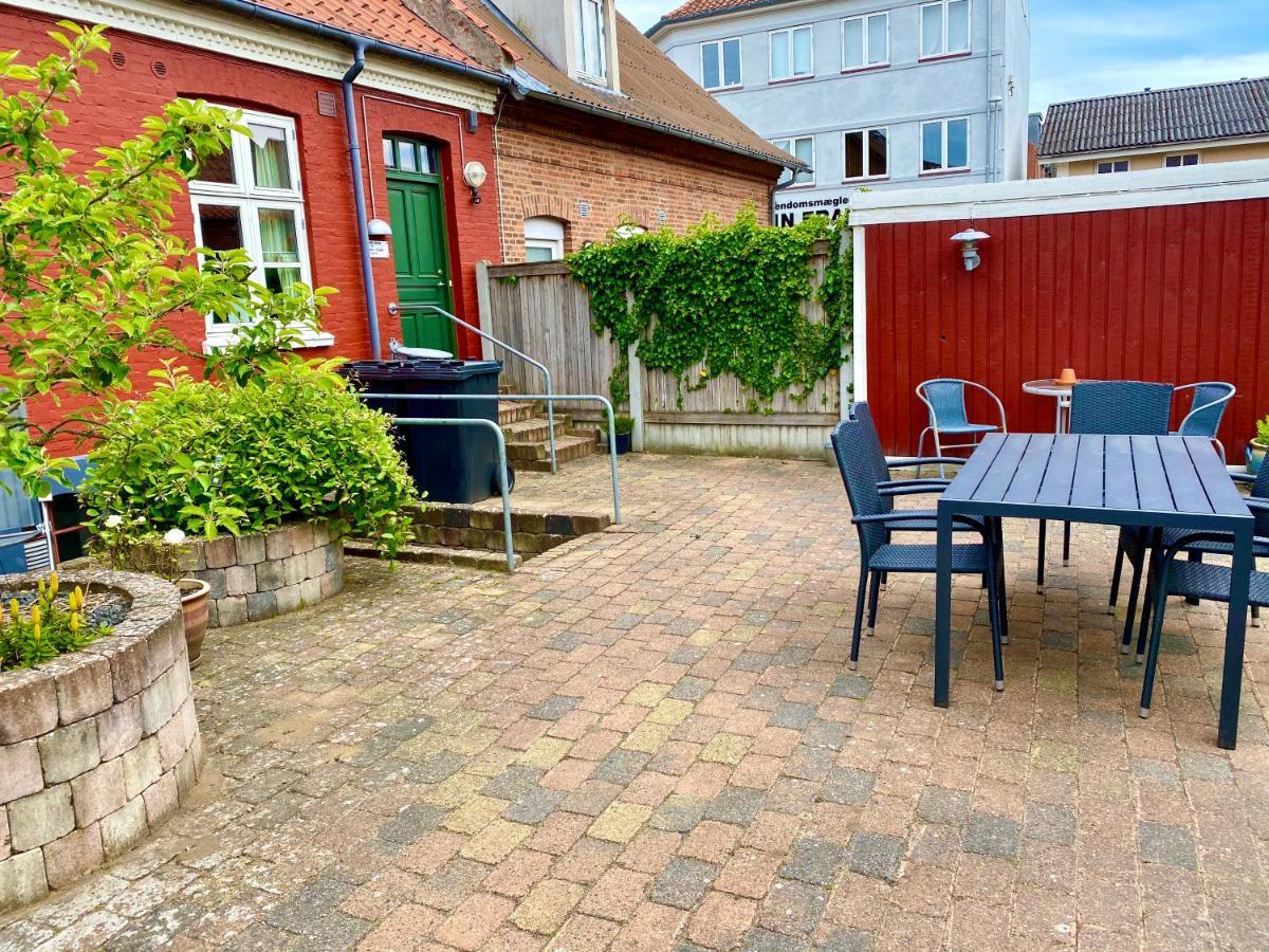 Oasen Bed and Breakfast Viborg Buitenkant foto